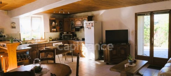 2 Schlafzimmer Haus in La Fontenelle, France, Nr. 228950 3