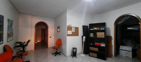 3 rooms Apartment in Aversa, Italy No. 107349 3