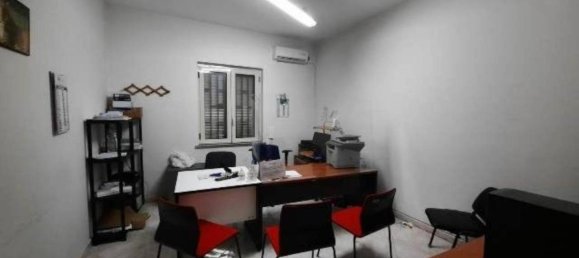 3 rooms Apartment in Aversa, Italy No. 107349 10