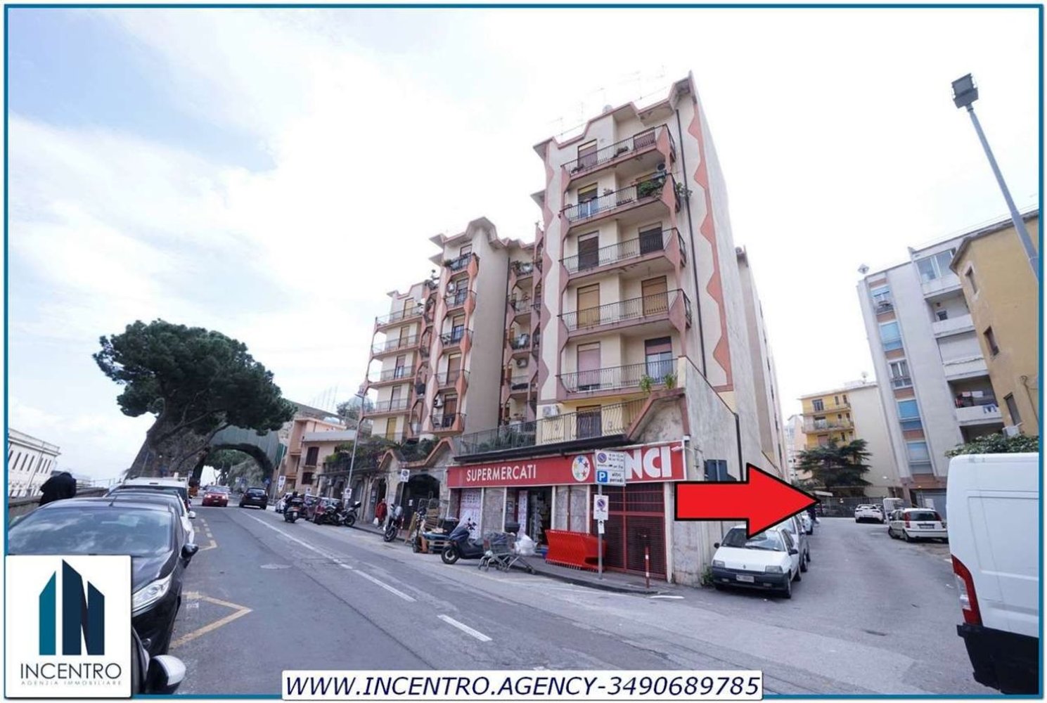 Apartamento de 5 dormitorios en Messina, Italy No. 318460