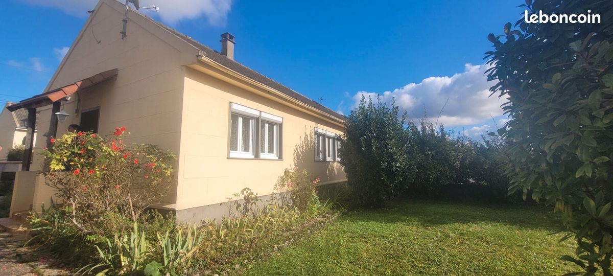 2 bedrooms House in Chambly, France No. 219880