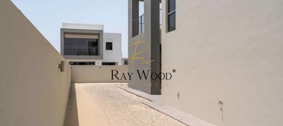 4 bedrooms Villa in Dubai Hills Estate, UAE No. 1014 2