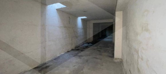 2 rooms Commercial property in Bari, Italy No. 23751 11