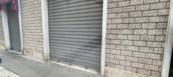 2 rooms Commercial property in Bari, Italy No. 23751 7