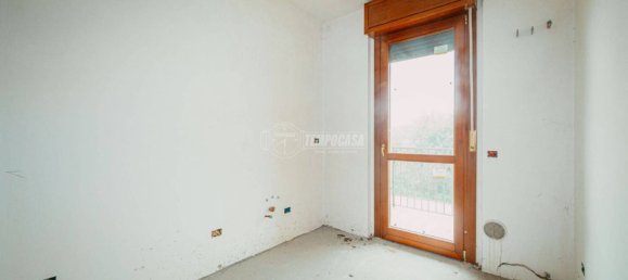 1 bedroom Apartment in Mortara, Italy No. 79381 9