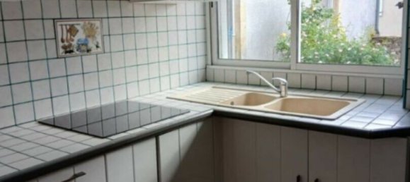 2 bedrooms House in Sarthe, France No. 357651 3