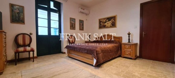 3 bedrooms Apartment in Floriana, Malta No. 11533 8