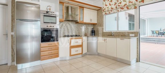 4 bedrooms House in Funchal, Portugal No. 125939 9