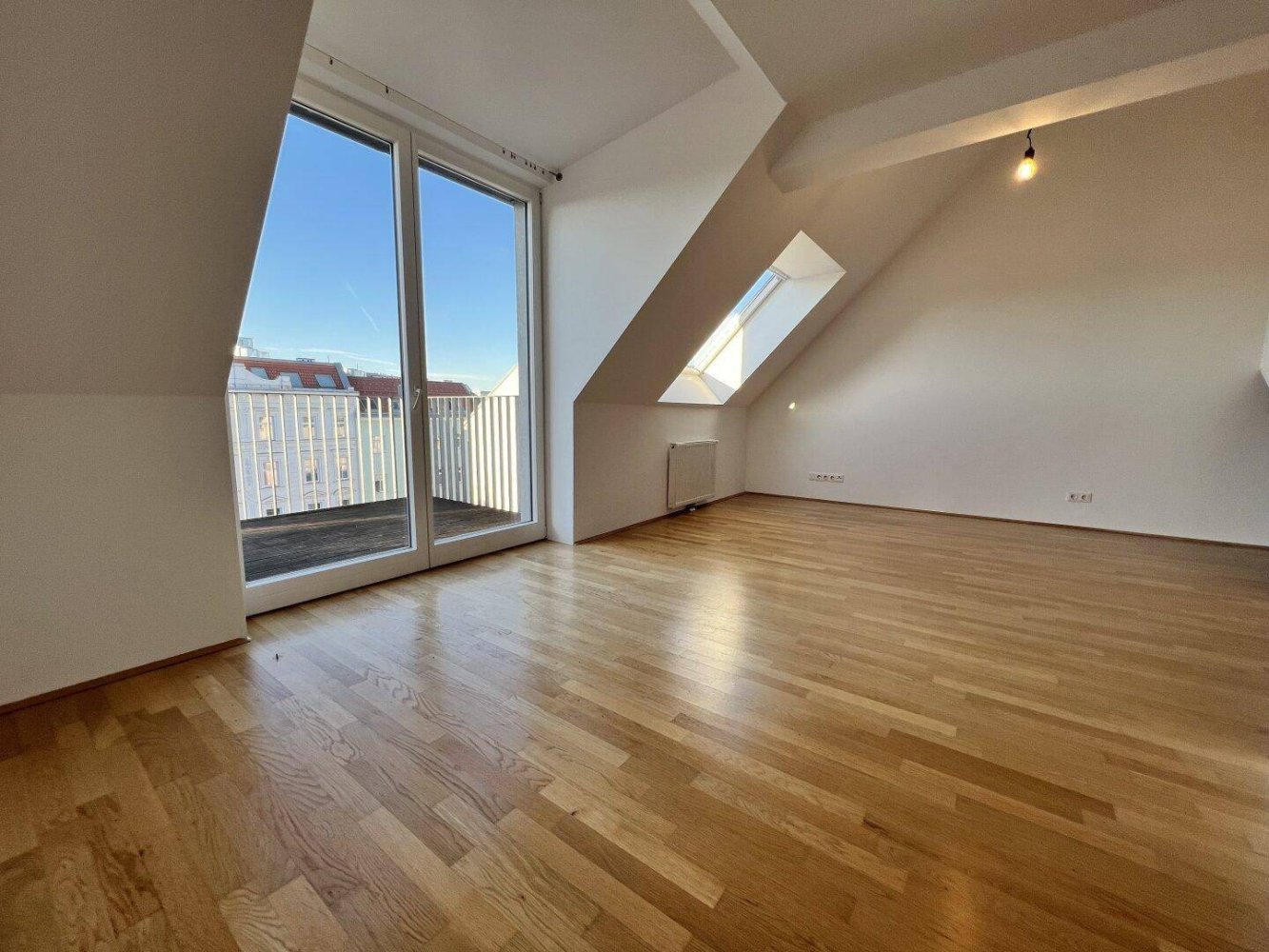 4-Zimmer Doppelhaus in Favoriten, Austria, Nr. 223010