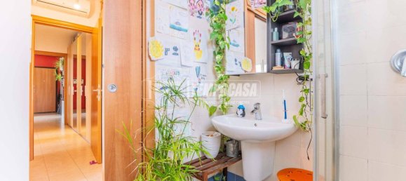 2 Schlafzimmer Wohnung in Bollate, Italy, Nr. 376494 12