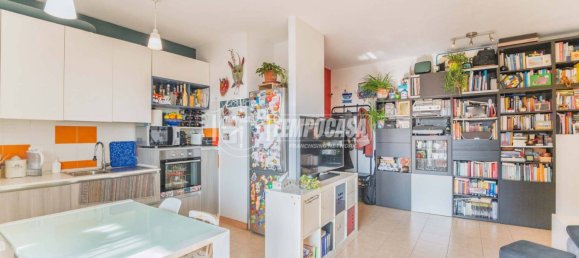 2 Schlafzimmer Wohnung in Bollate, Italy, Nr. 376494 11