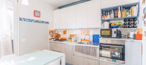 2 Schlafzimmer Wohnung in Bollate, Italy, Nr. 376494 2