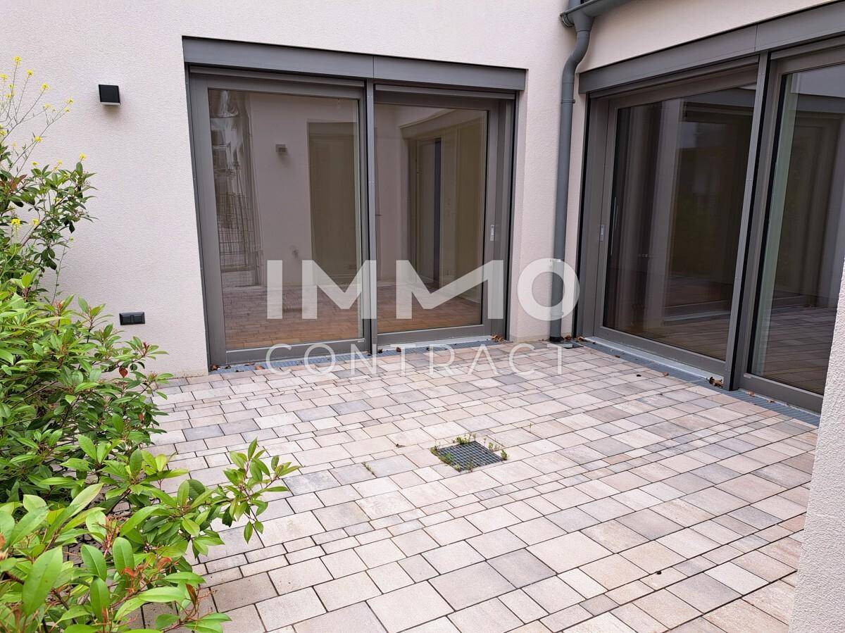 2 bedrooms Commercial property in Hietzing, Austria No. 17821