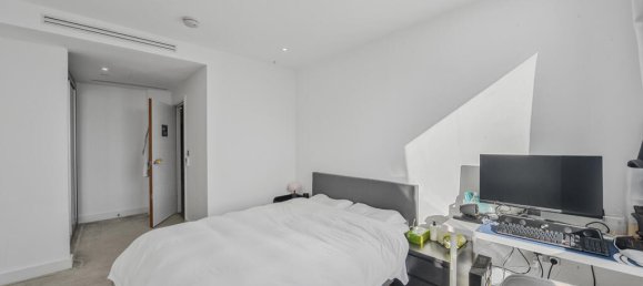 1 bedroom Apartment in Nine Elms, United Kingdom No. 11030 10