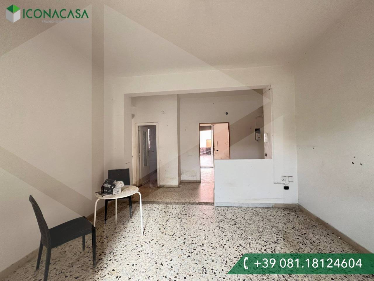 2 bedrooms Apartment in Naples, Italy No. 22089