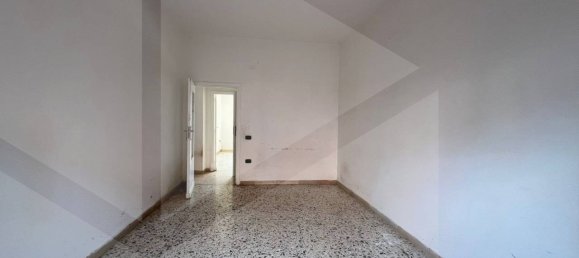 2 bedrooms Apartment in Naples, Italy No. 22089 21