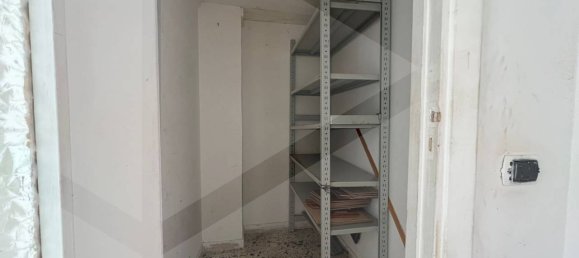 2 bedrooms Apartment in Naples, Italy No. 22089 18