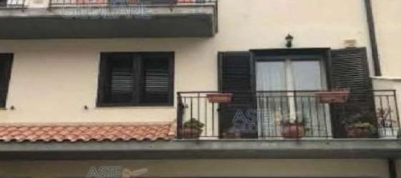 8 rooms Apartment in Mascalucia, Italy No. 51112 12