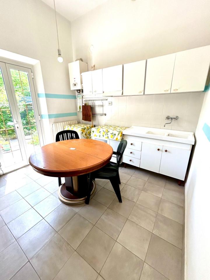 5 rooms House in Ponsacco, Italy No. 170165