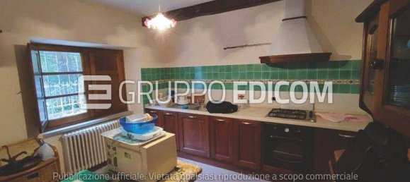 5 rooms Apartment in Fivizzano, Italy No. 49136 8