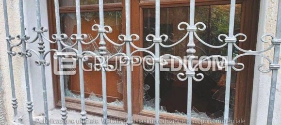 5 rooms Apartment in Fivizzano, Italy No. 49136 14