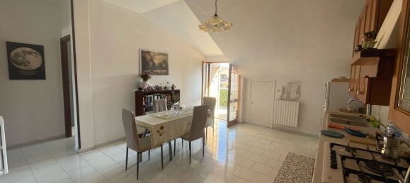 3غرفة شقة في Giugliano in Campania, Italy رقم 72061 4