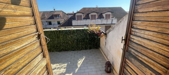 3غرفة شقة في Giugliano in Campania, Italy رقم 72061 12