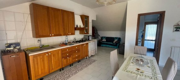 3غرفة شقة في Giugliano in Campania, Italy رقم 72061 2