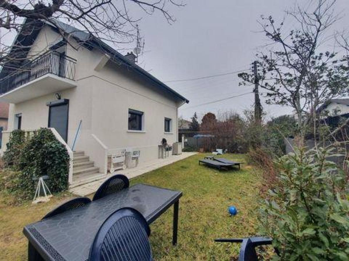 4 bedrooms House in Annemasse, France No. 30120