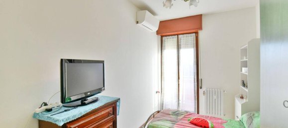 3-Zimmer Wohnung in Desio, Italy, Nr. 32679 11