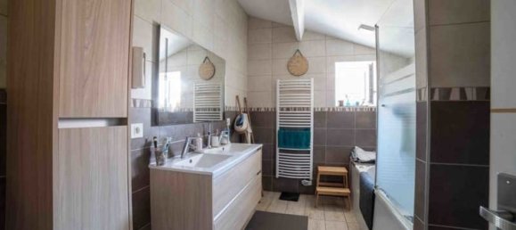 4 bedrooms House in Sainte-Gemme-la-Plaine, France No. 287117 3