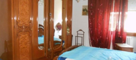 3 rooms Apartment in Pioltello, Italy No. 227332 10