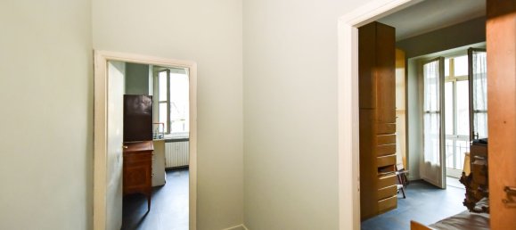 4 bedrooms Apartment in Turin, Italy No. 339863 10