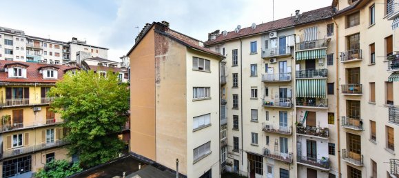 4 bedrooms Apartment in Turin, Italy No. 339863 13