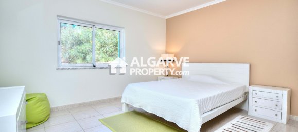 Villa de 4 dormitorios en Quarteira, Portugal No. 101616 12