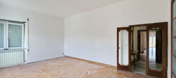 7 rooms Apartment in Rieti, Italy No. 289252 10
