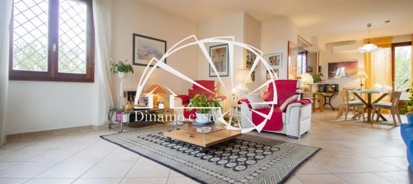 Casa de 5 habitaciónes en Prato, Italy No. 136022 20