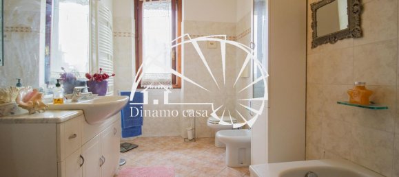 Casa de 5 habitaciónes en Prato, Italy No. 136022 26