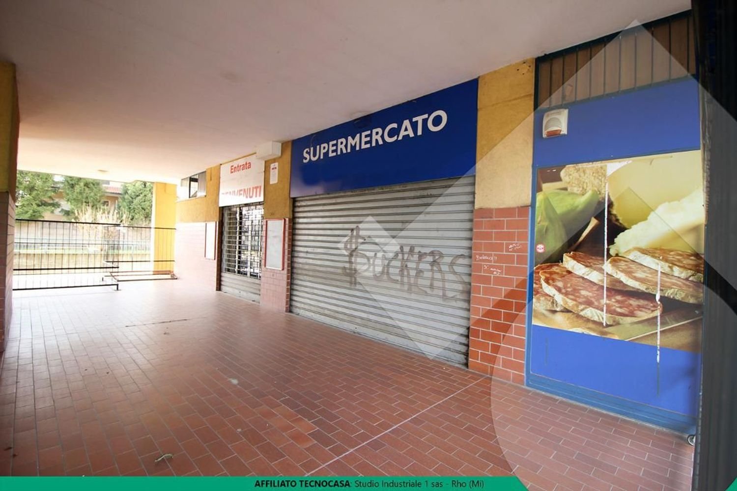 Gewerbliche Immobilie in Pregnana Milanese, Italy 750m², Nr. 232117