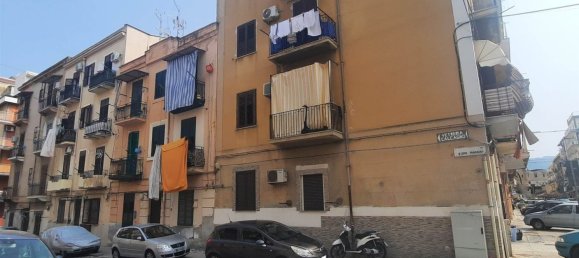 2 bedrooms Apartment in Palermo, Italy No. 323775 2