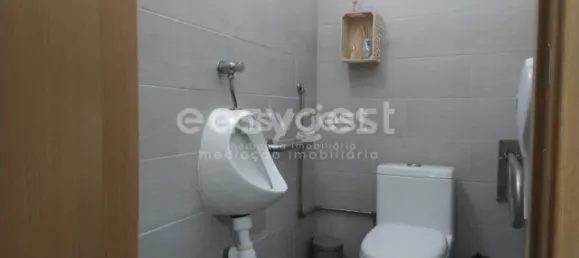 200m² Commercial property in Montijo, Portugal No. 68158 9