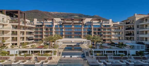 3 bedrooms Penthouse in Tivat, Montenegro No. 214 3