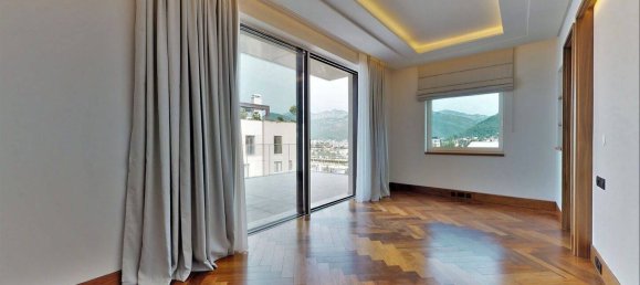 3 bedrooms Penthouse in Tivat, Montenegro No. 214 7