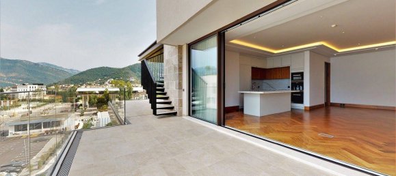 3 bedrooms Penthouse in Tivat, Montenegro No. 214 11