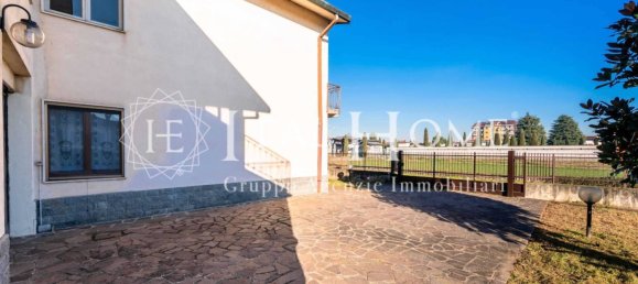 Вилла с 5 спальнями в Тревильо, Италия № 264202 2