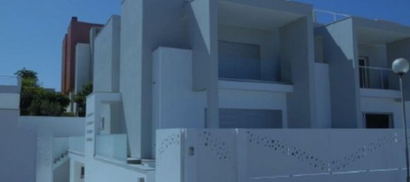 3 bedrooms House in Ferragudo, Portugal No. 123087 22