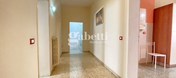 3 bedrooms Apartment in Florence, Italy No. 362766 11