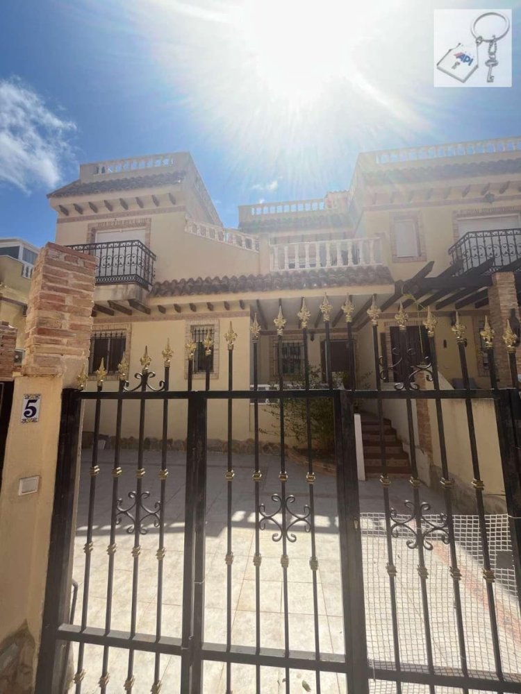 2 غرف نوم بنغالو في Alicante, Spain رقم 189542