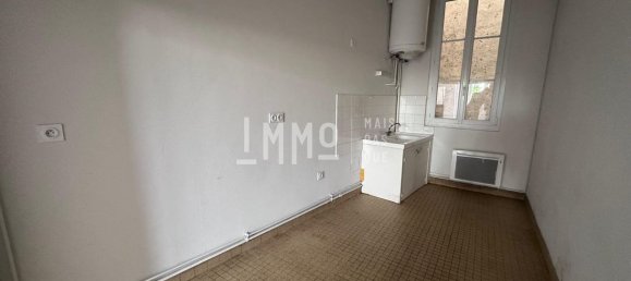 1 bedroom Apartment in Sarthe, France No. 277671 4