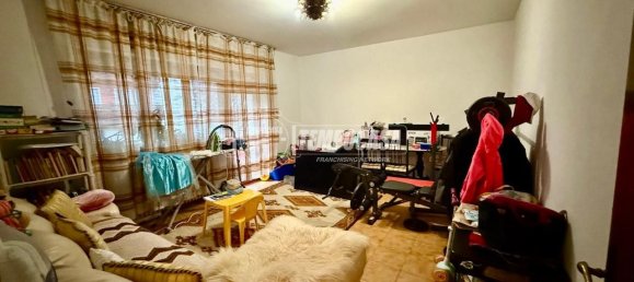 Квартира с 4 комнатами в Беллуно, Италия № 41683 2